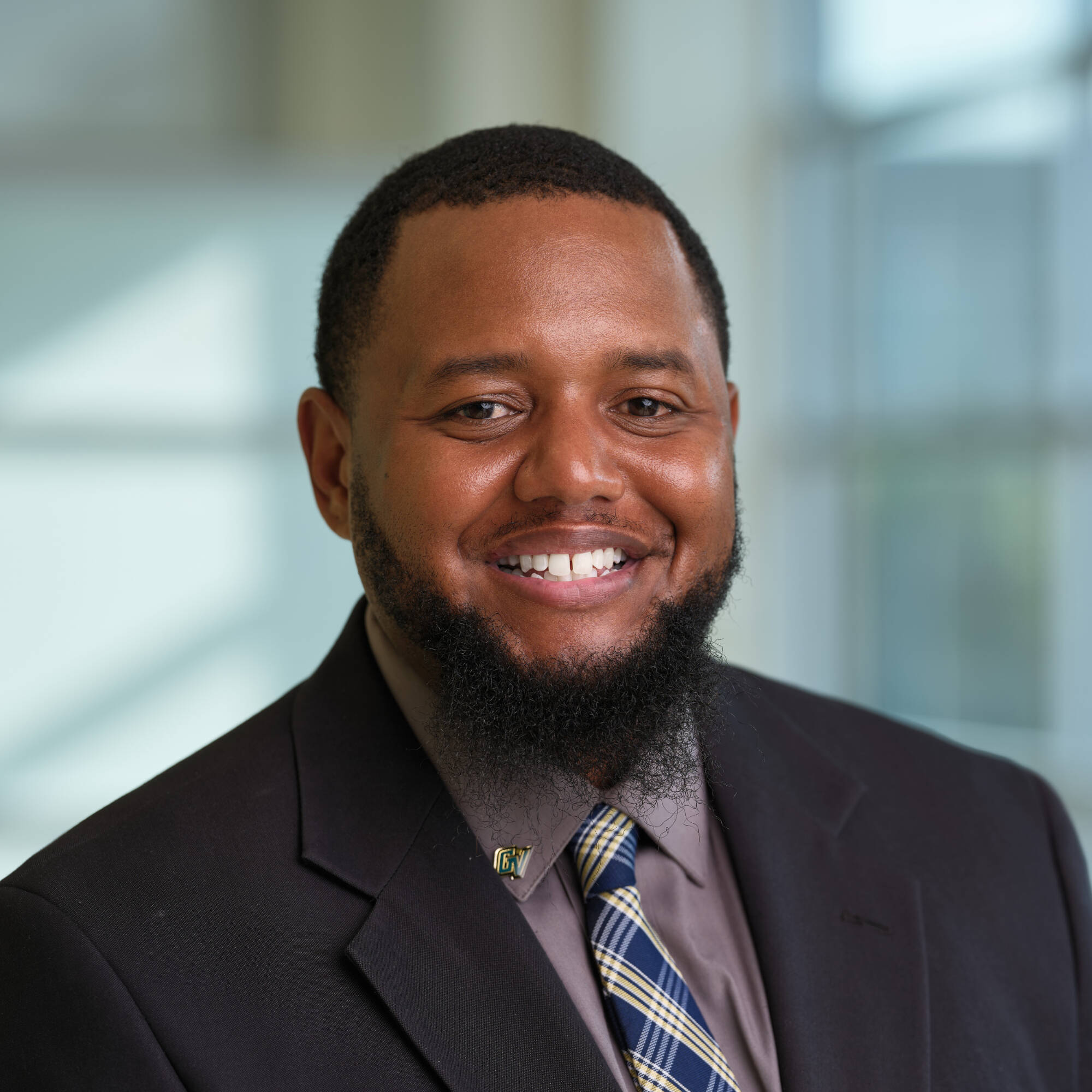 Headshot of Dr. Barry Hall